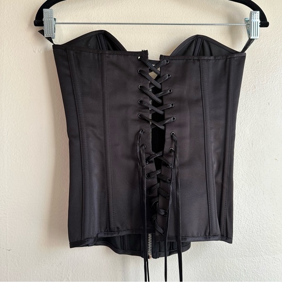 Black corset top - Picture 2 of 3